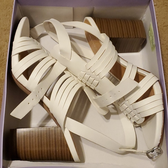 Madden Girl Shoes - NIB Madden Girl Reine